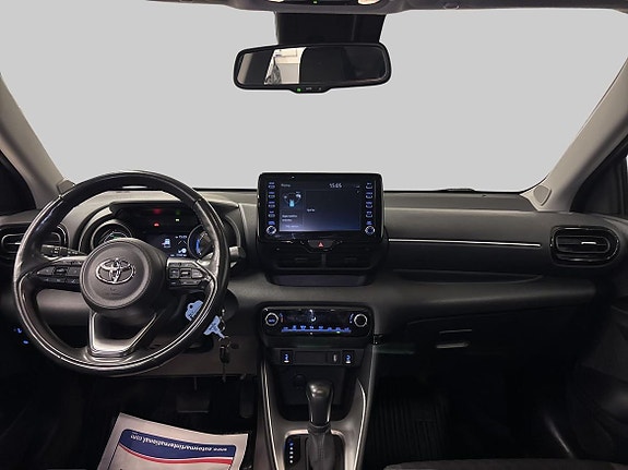 Toyota Yaris 12 of 20