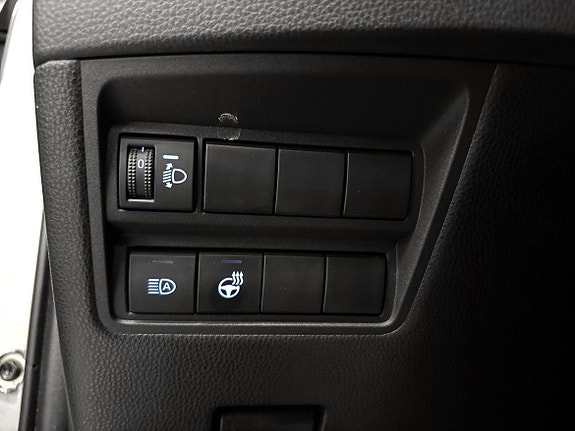 Toyota Yaris 20 of 20