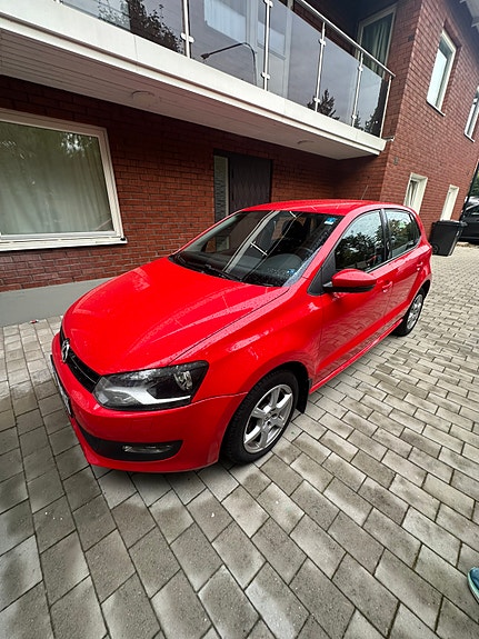 Volkswagen Polo 2 of 6