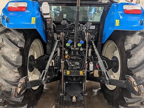 New Holland T 5.115 DC 4 of 9