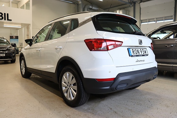 Seat Arona 4 of 25