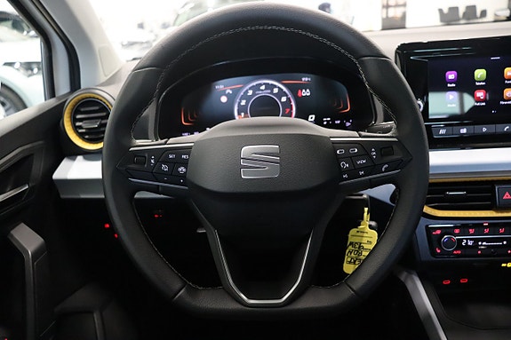 Seat Arona 12 of 25