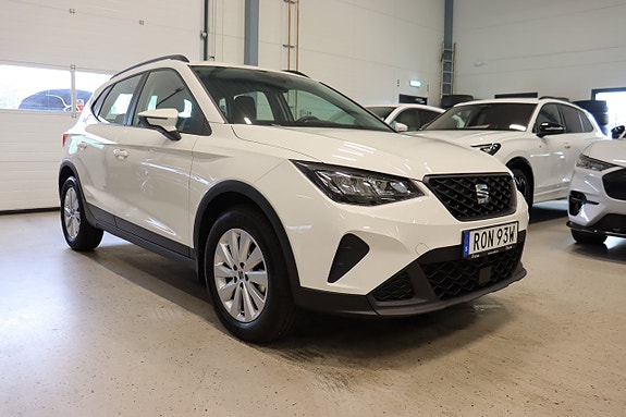 Seat Arona 2 of 25