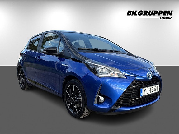 Toyota Yaris 3 of 16