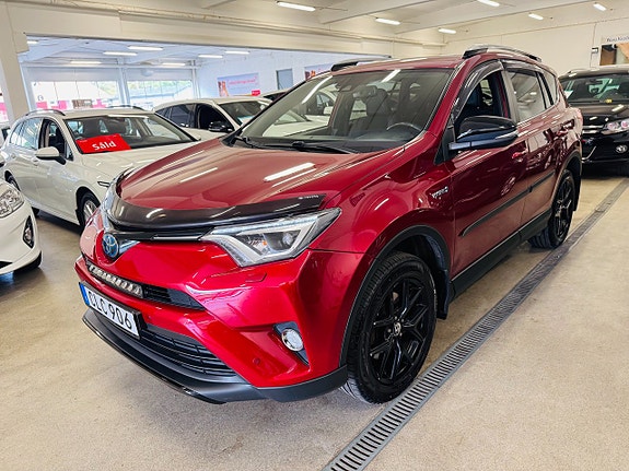 Toyota RAV4 14 of 24