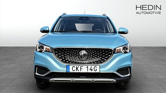 MG ZS 8 of 9