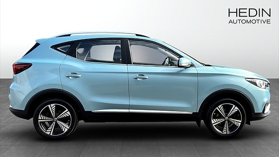 MG ZS 6 of 9