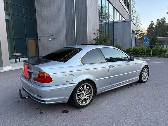 BMW 320Ci 4 of 8