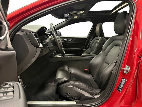 Volvo V60 8 of 19