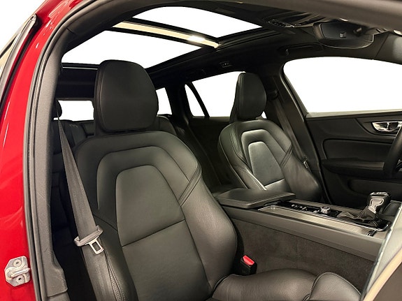 Volvo V60 12 of 19