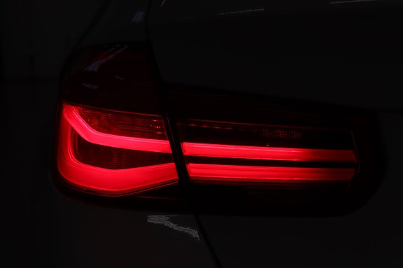 BMW 320d 9 of 23