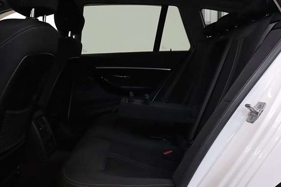 BMW 320d 20 of 23