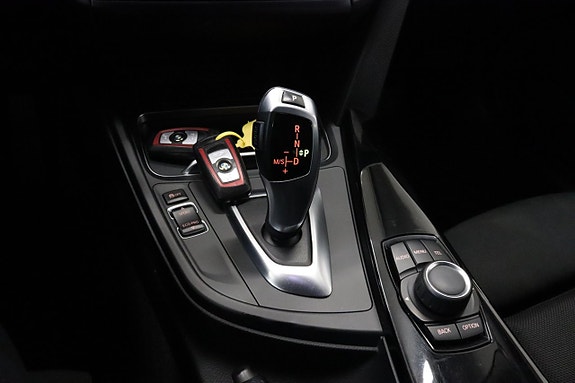 BMW 320d 19 of 23
