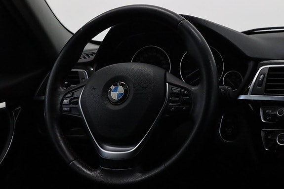 BMW 320d 14 of 23