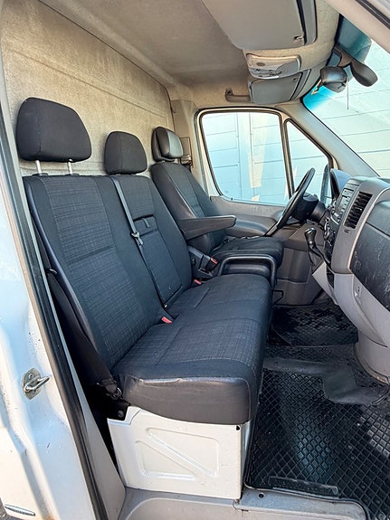 Mercedes-Benz Sprinter 316 13 of 24