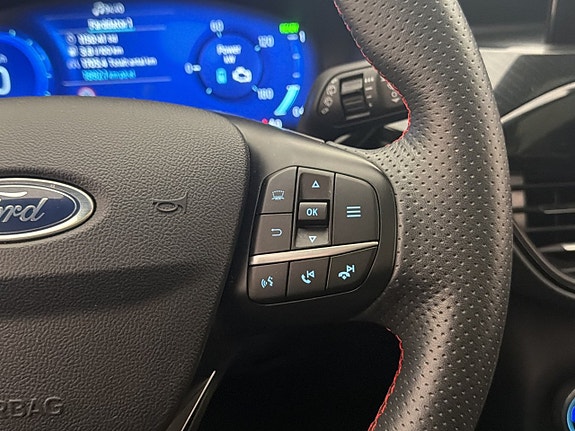Ford Kuga 16 of 30