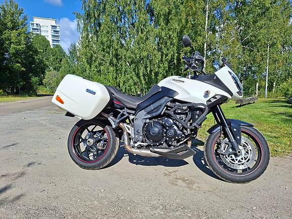 Triumph TIGER SPORT 2 of 9