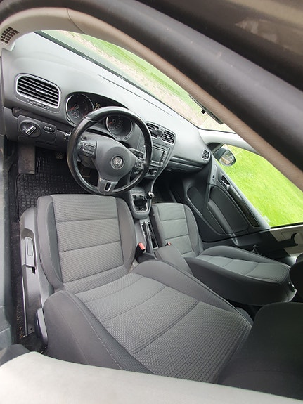Volkswagen Golf VI 4 of 4