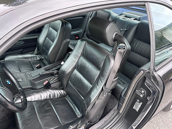 BMW 840Ci 10 of 16