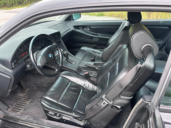 BMW 840Ci 9 of 16