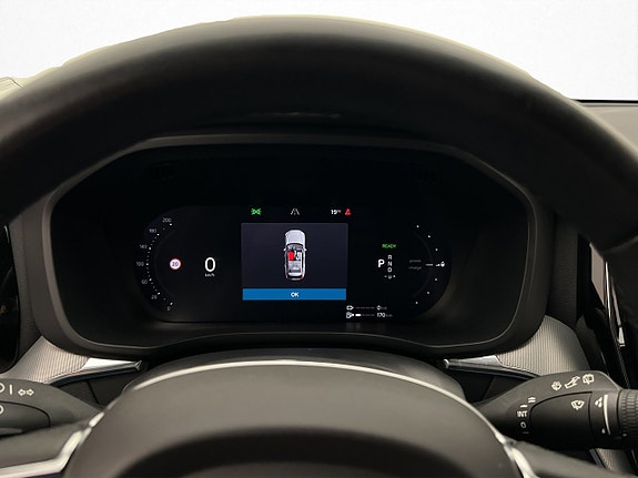 Volvo XC60 17 of 30