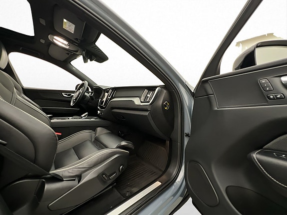 Volvo XC60 28 of 30