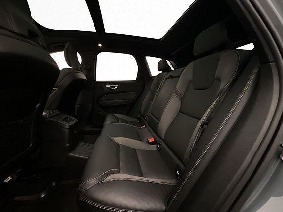 Volvo XC60 29 of 30