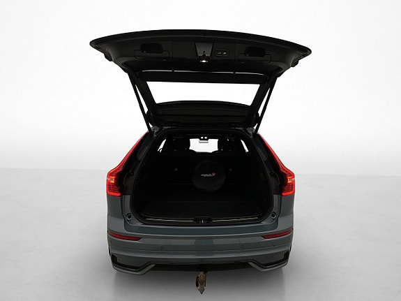 Volvo XC60 30 of 30