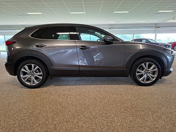 Mazda CX-30 3 of 9