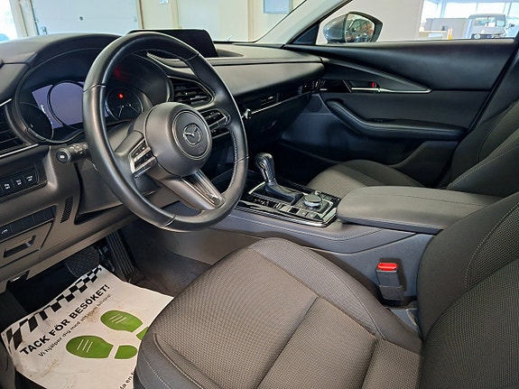 Mazda CX-30 6 of 9