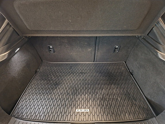 Mazda CX-30 9 of 9