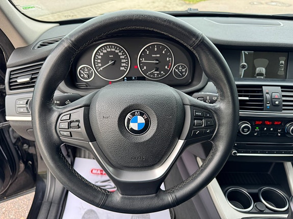 BMW X3 9 of 16