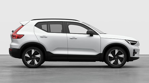Volvo EX40 5 of 20