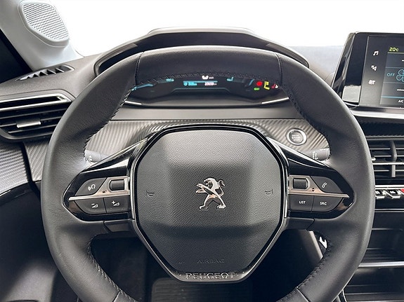 Peugeot e-208 7 of 15