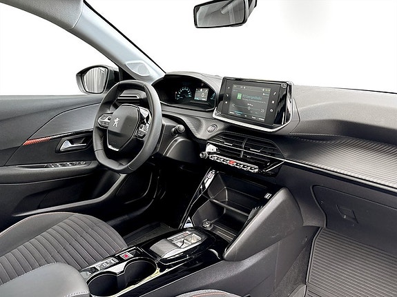 Peugeot e-208 11 of 15