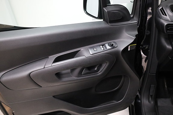 Citroen Berlingo 11 of 22