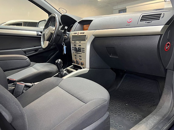 Opel Astra 24 of 26