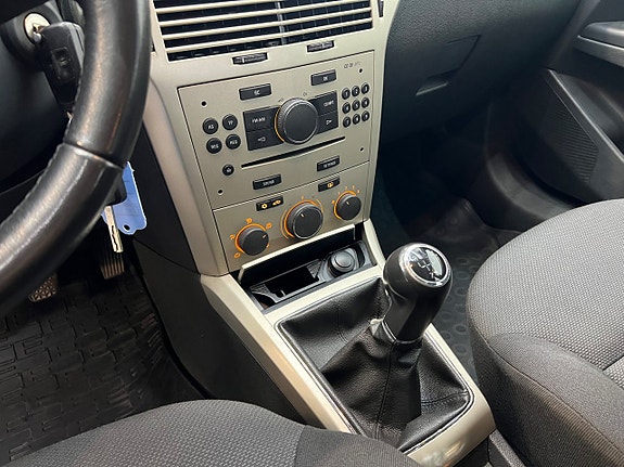 Opel Astra 17 of 26