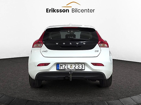 Volvo V40 6 of 27