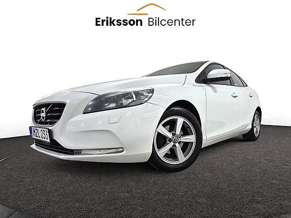 Volvo V40 9 of 27