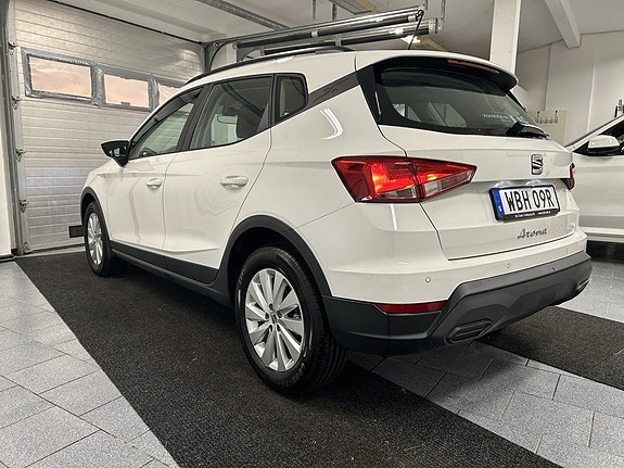 Seat Arona 4 of 19