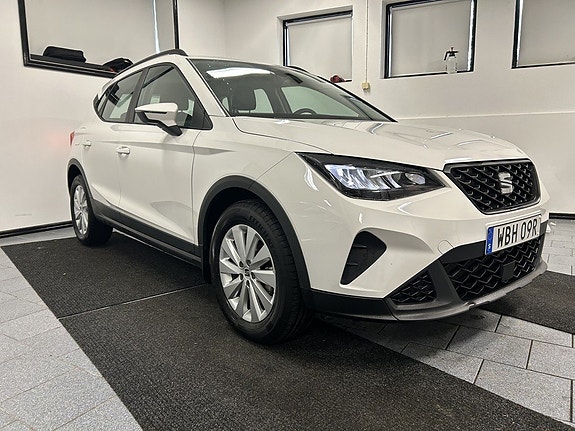 Seat Arona 3 of 19