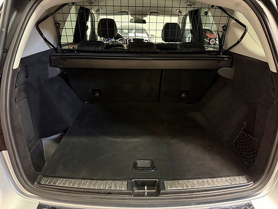 Mercedes-Benz ML350 10 of 20