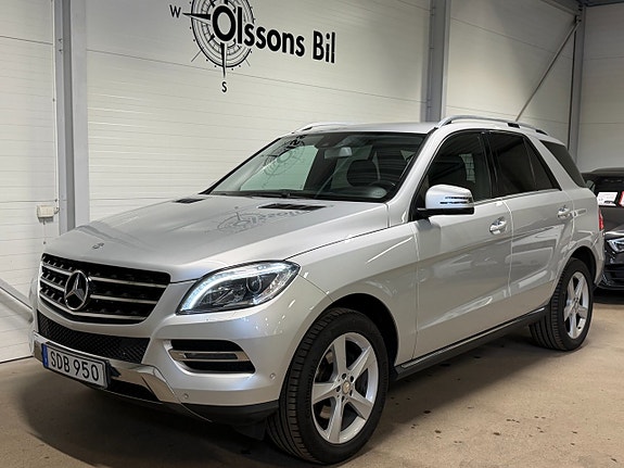 Mercedes-Benz ML350 2 of 20