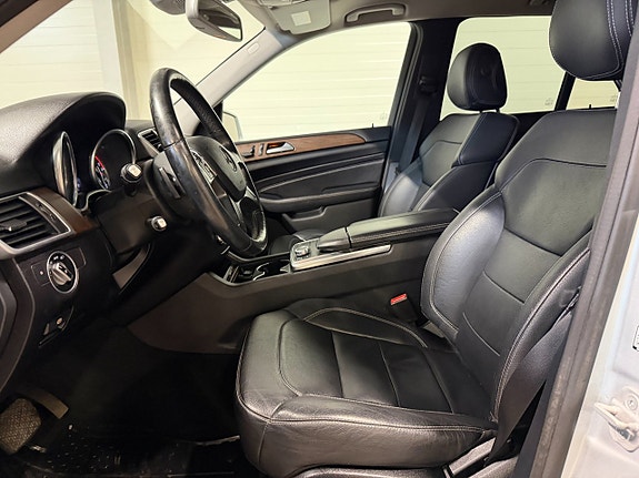 Mercedes-Benz ML350 14 of 20