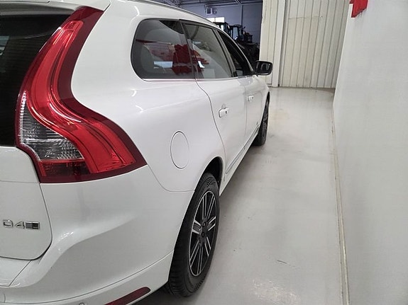 Volvo XC60 6 of 10