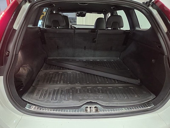 Volvo XC60 8 of 10