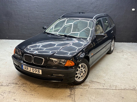 BMW 318i 2 of 18