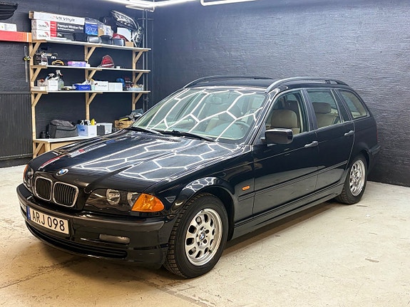 BMW 318i 6 of 18
