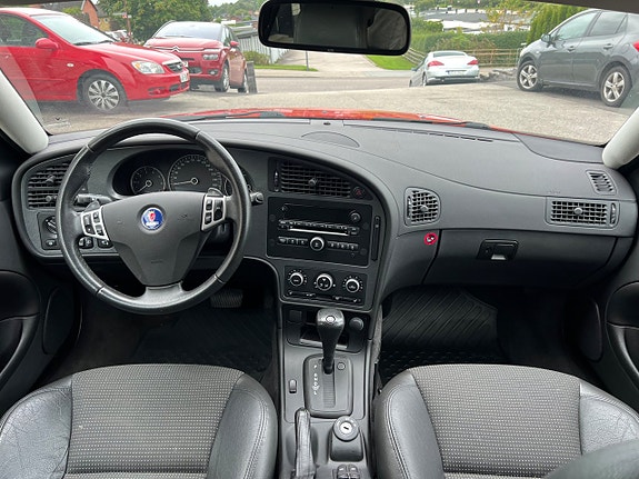 Saab 9-5 17 of 18